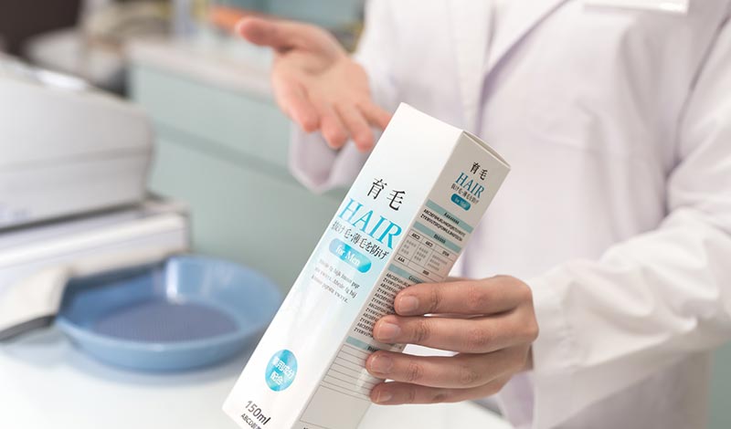 市販の育毛剤を勧める店員