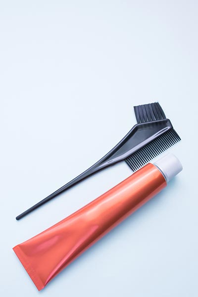 ブラシとクリーム