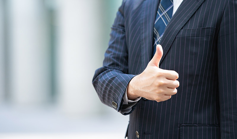 男性グッドの手