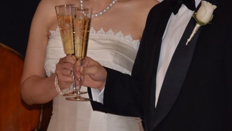 友人の結婚式が間近に。髪を少しだけ増やしてイメチェンしたい、そんなときに。