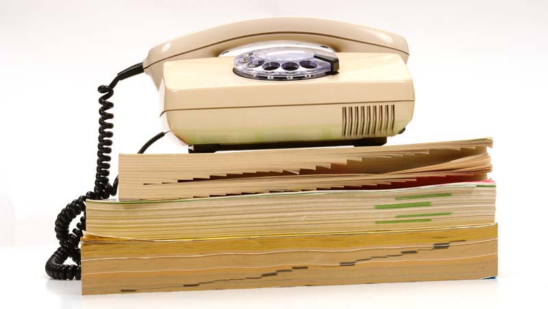書類と受話器