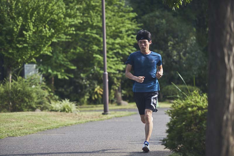 練習でランニング中の藤本珠輝