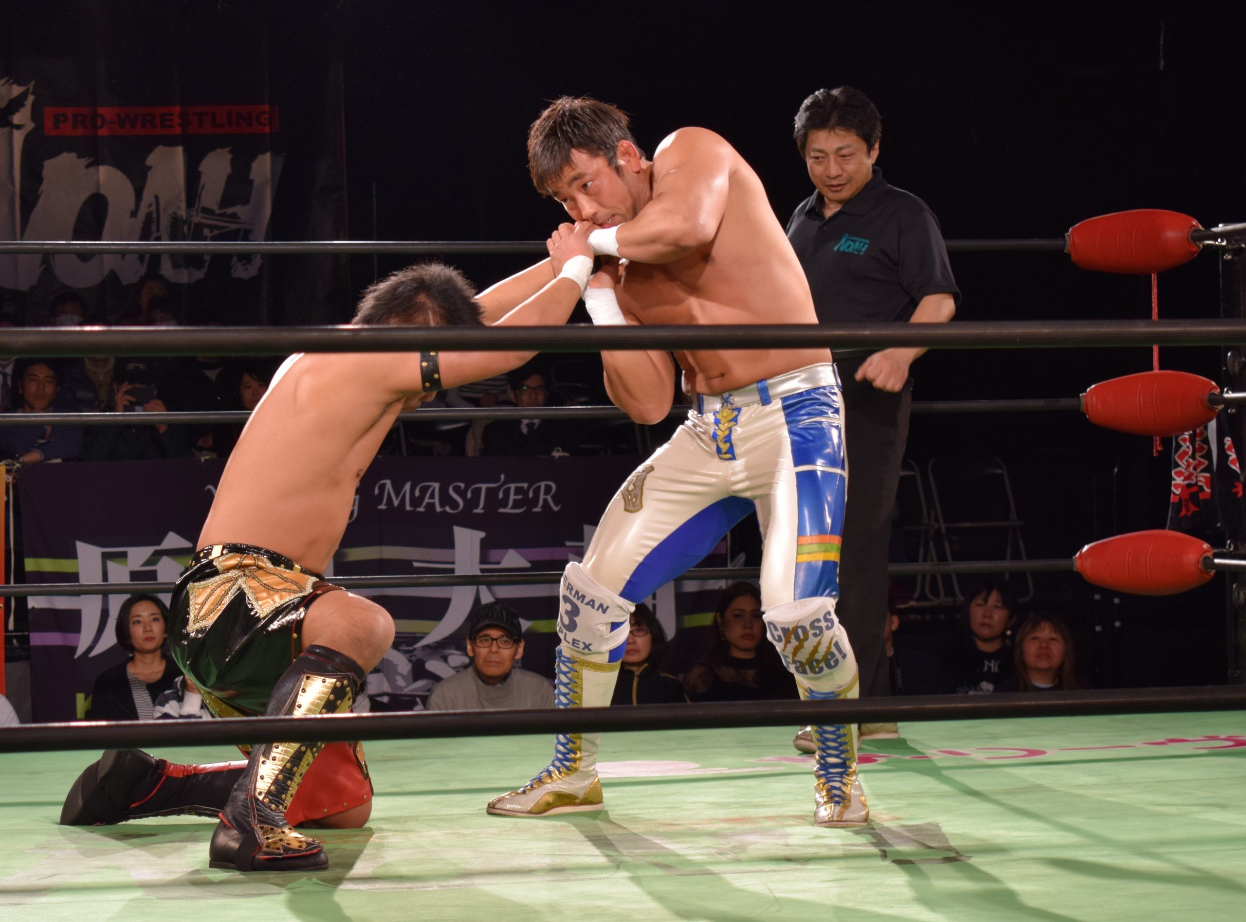 諸橋さんは第1試合でシングルマッチ