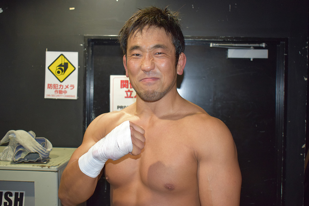 試合直後、バックステージの諸橋晴也さん