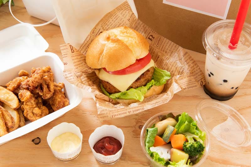 脂分の多い食べ物（ファストフード）のイメージ画像