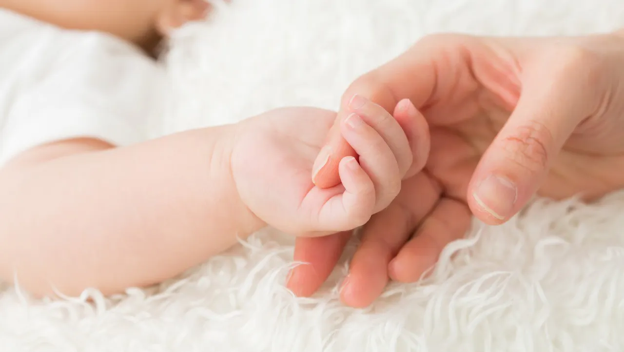 抜け毛がひどい と思ったら 正常か異常かの見極め方法と対策を解説 髪コト 頭髪を通じてライフスタイルを豊かにするための情報を発信