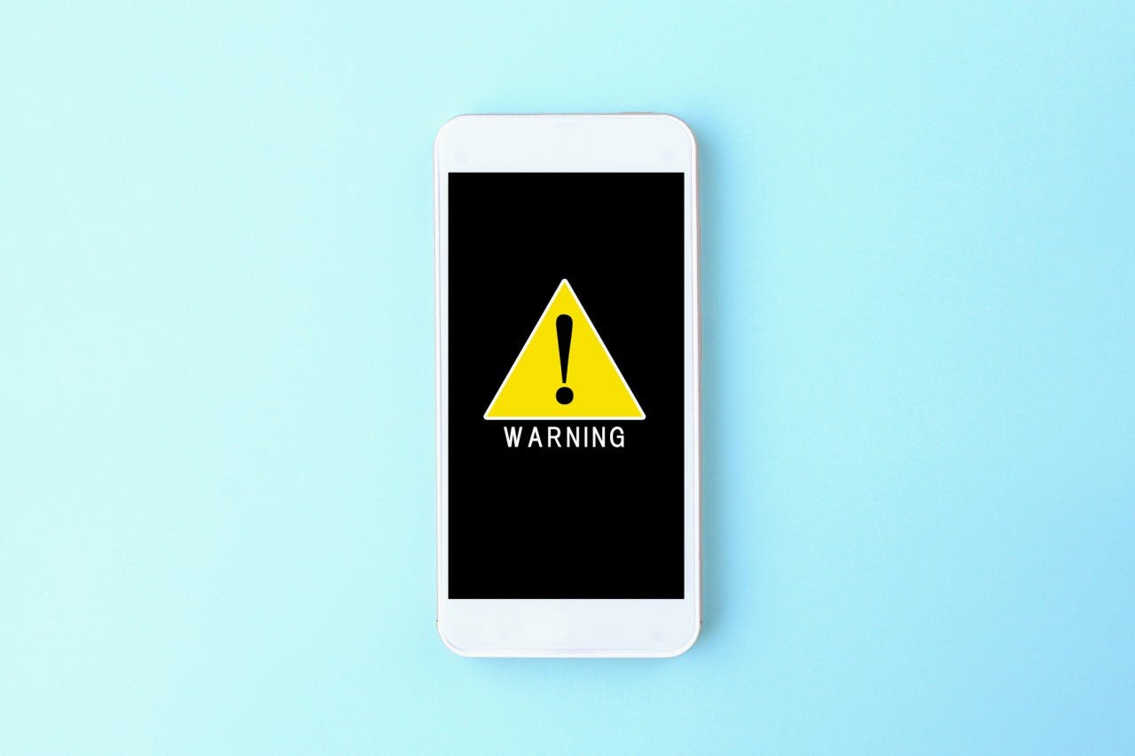 ノコギリヤシ摂取に対して注意喚起を促すWARNINGの文字