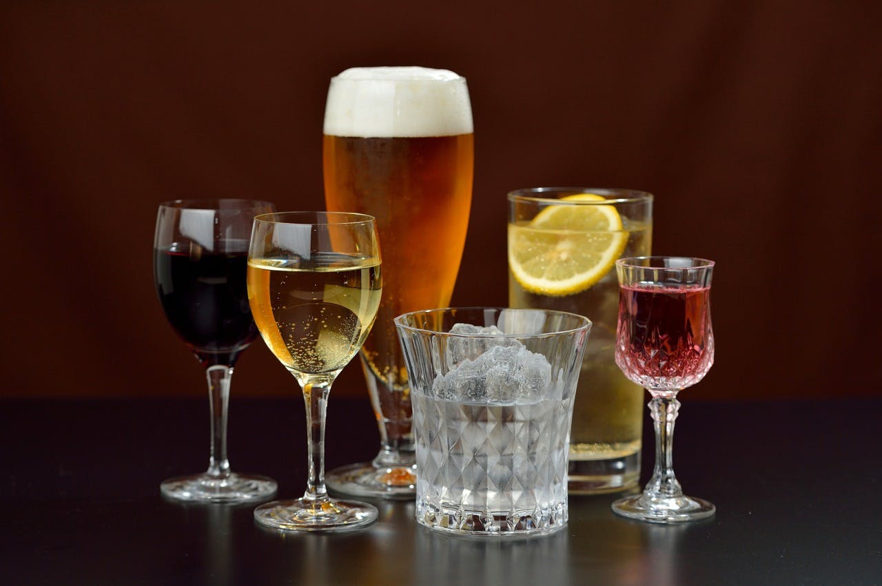 医師監修 お酒とタバコは薄毛や抜け毛にどのような影響を与える 髪コト 頭髪を通じてライフスタイルを豊かにするための情報を発信