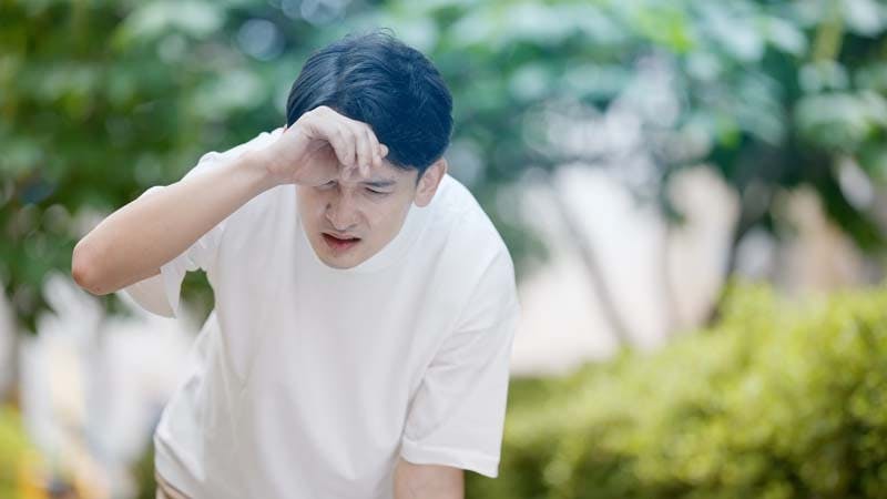 紫外線を気にする男性