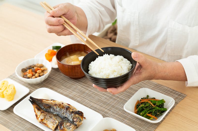 さまざまな食材を組み合わせたメニューの例